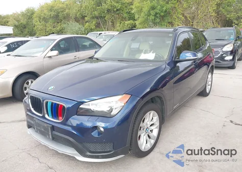 2015 BMW X1 xDrive28I из США, поврежденный, VIN WBAVL1C50FVY36247